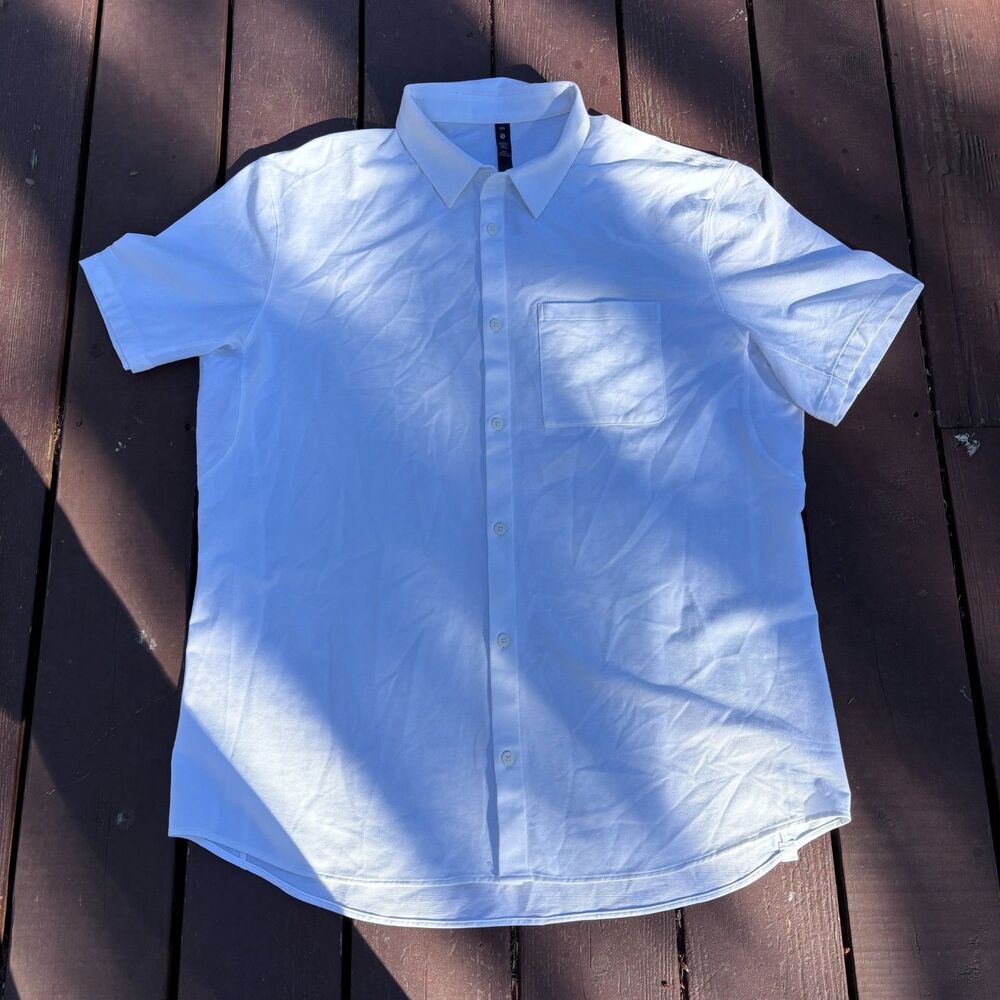 Lululemon Airing Easy Shirt White Woven Air Short Sleeve Button Up Men’s XXL